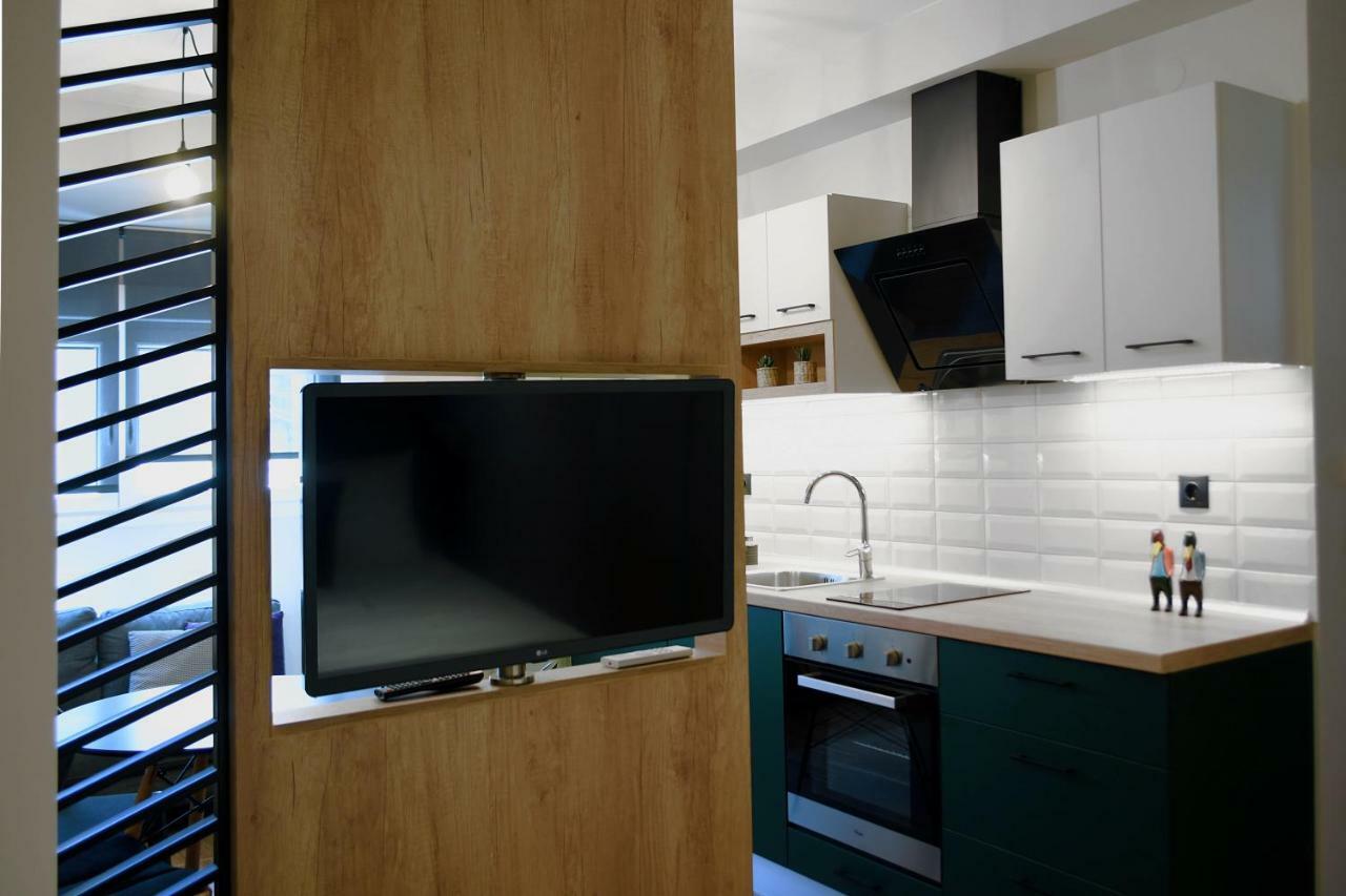 Q Luxury Rooms เทสซาโลนิกิ ภายนอก รูปภาพ